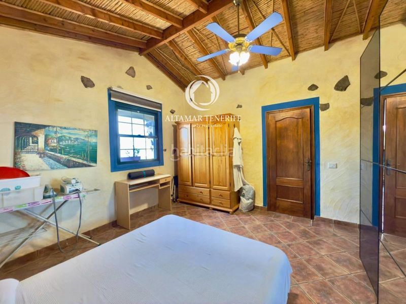 Foto 07436746-6278-45a4-bfa1-9cf812723893. Casa amb aparcament a Guía de Isora interior Guía de Isora