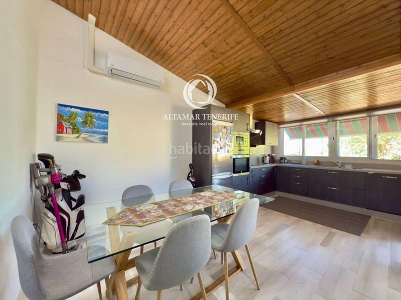 Foto 31a2ef04-98c8-4afe-ae81-9b01440b85f7. Casa amb aparcament a Guía de Isora interior Guía de Isora