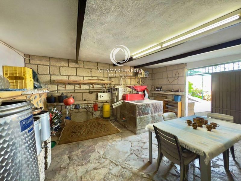 Foto 4e7876d0-b7c2-4392-b91e-9b44ba872d62. Casa amb aparcament a Guía de Isora interior Guía de Isora