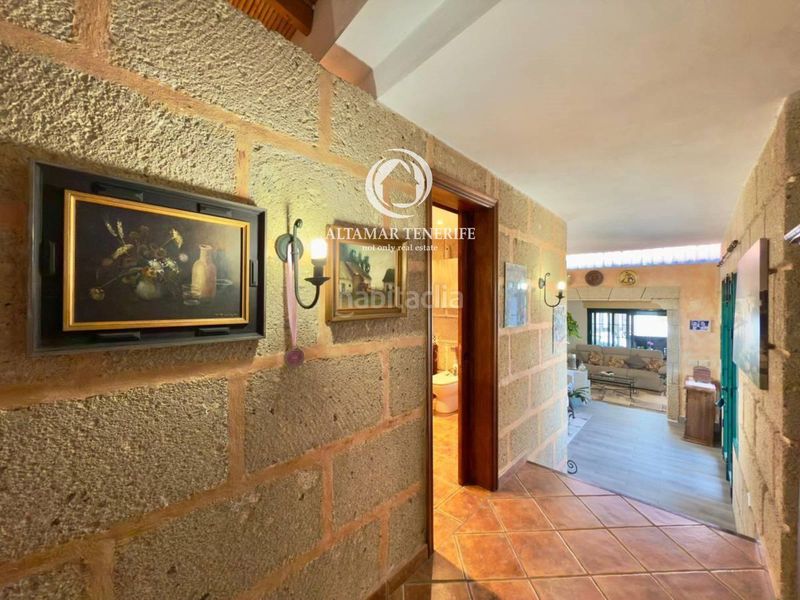 Foto 7533d1d6-ada2-4671-a5d0-1f9a1327196a. Casa amb aparcament a Guía de Isora interior Guía de Isora