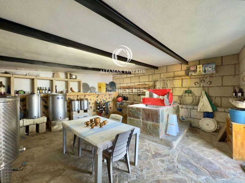 Foto 8568969a-2cc3-4830-9c7c-4fb7b47d983a. Casa amb aparcament a Guía de Isora interior Guía de Isora