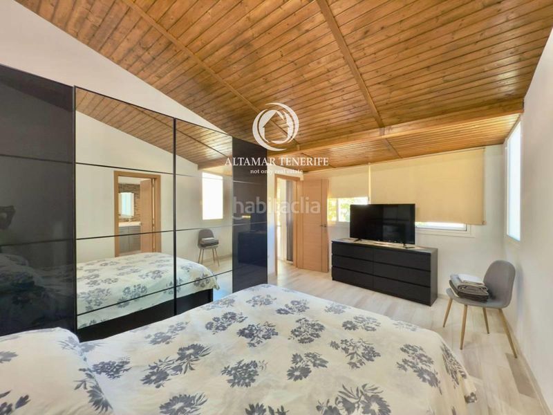 Foto cb23c755-3870-4117-9bd4-b6dbebcc18b4. Casa amb aparcament a Guía de Isora interior Guía de Isora