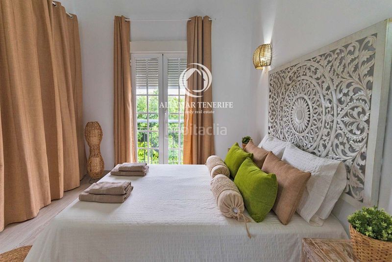 Foto dde9b085-9562-4356-80a4-241e535977a5. Casa amb aparcament piscina a Playa Fañabé Alto Adeje