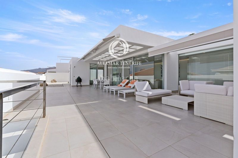 Foto 40b3960e-b163-4dbd-8375-9a7bae1e729f. Casa amb aparcament piscina a Playa de San Juan Guía de Isora