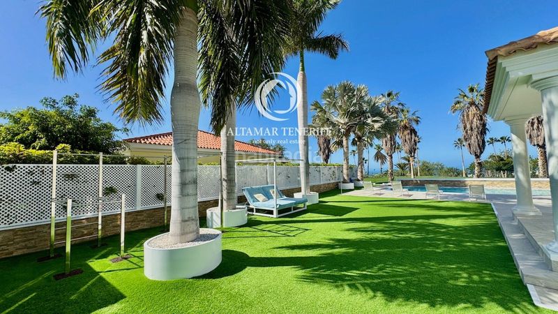 Foto 53110569-9b2c-4587-9a83-d580201756d3. Casa amb aparcament piscina a La Caleta Adeje