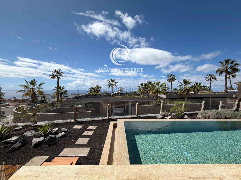 Foto 08ab6cb2-6128-4aae-a890-0eb5b8646f49. Casa amb aparcament piscina a Abama Guía de Isora