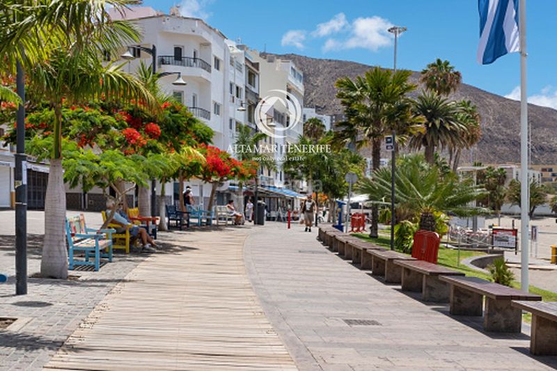 Foto be7b4f5e-575d-408f-97e8-9122cd48b1b1. Apartament amb aparcament piscina a Los Cristianos Arona