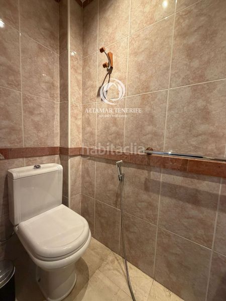 Foto 6b5db9aa-c500-4124-bd10-1d72ae044db9. Rent semi detached house with parking pool in Playa del Duque Adeje