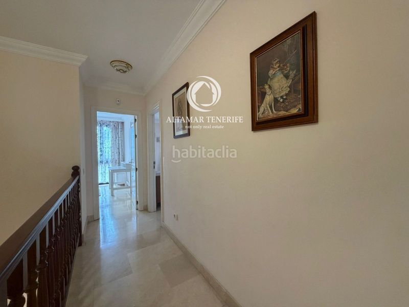 Foto 9d80be2a-83c6-4bc3-87a1-6ad8dde37531. Rent semi detached house with parking pool in Playa del Duque Adeje