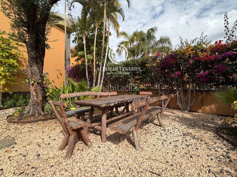Foto a98a8c81-8553-41b4-9156-e734c95c11d6. Rent semi detached house with parking pool in Playa del Duque Adeje