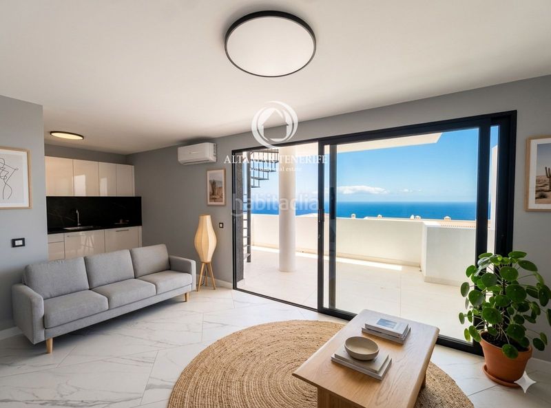 Foto 2a261ad5-3e69-47f1-9959-1aac1e785213. Apartament amb aparcament a Tijoco Bajo Adeje