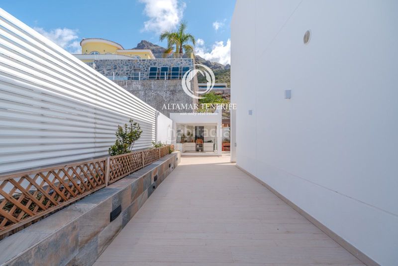 Foto 0a50ac0d-e1cb-41c0-a5e6-7ee0cdde2f4e. Casa amb aparcament piscina a San Eugenio Alto Adeje