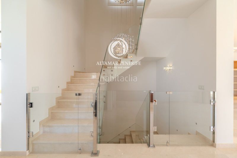Foto 1470a7a5-5ee5-423d-8e7c-6c03ca0d2a26. Casa amb aparcament piscina a San Eugenio Alto Adeje