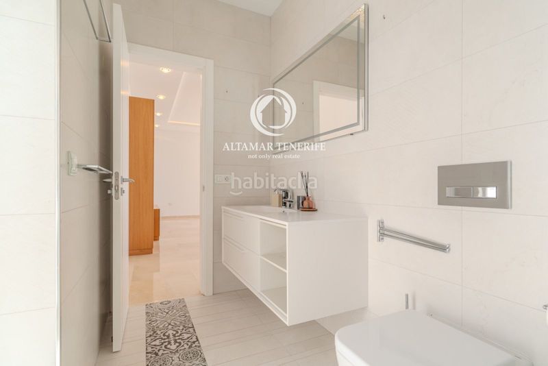 Foto aab713c3-8382-4ffb-92b8-29eee063214c. Casa amb aparcament piscina a San Eugenio Alto Adeje