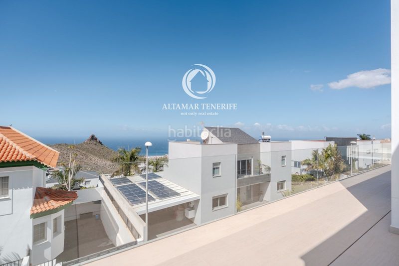 Foto b30eaee6-ffbc-4945-8812-ec95b8509e7f. Casa amb aparcament piscina a San Eugenio Alto Adeje