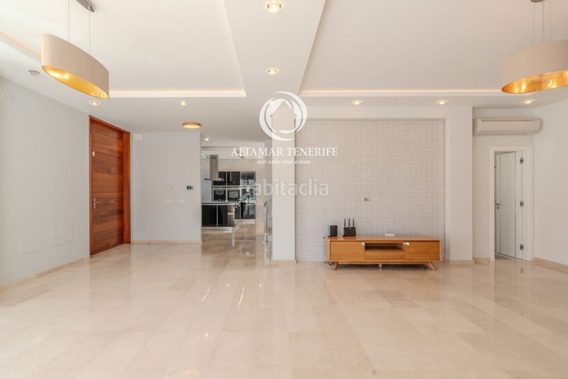 Foto ef7e79fe-659c-443c-9a43-ebe04d251c66. Casa amb aparcament piscina a San Eugenio Alto Adeje