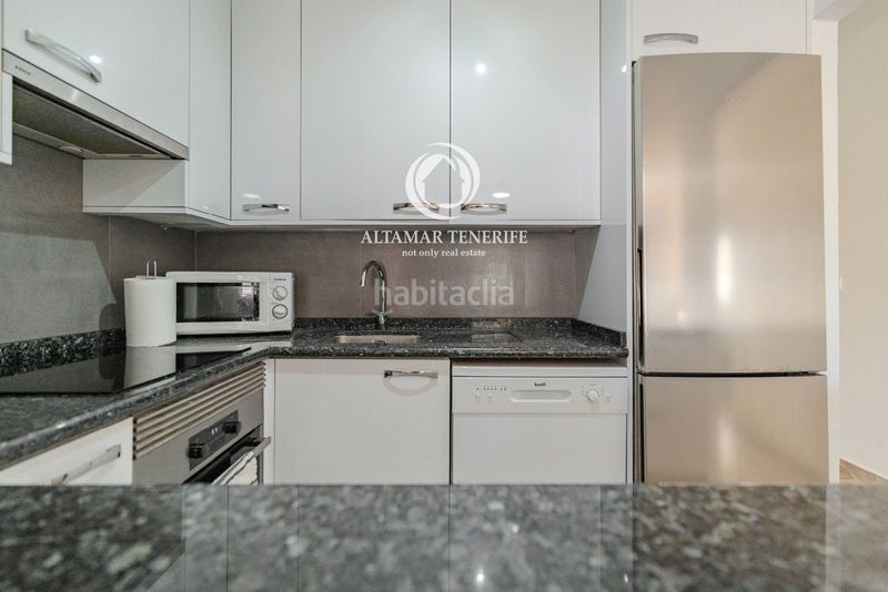 Foto 127de70c-b0c1-42fc-8d0b-4552c8e2bcef. Apartament amb aparcament piscina a Torviscas Centro y Alto Adeje