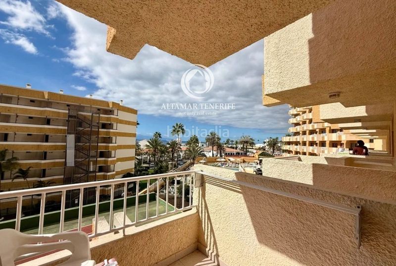 Foto 5cefc864-2e0b-4f86-964b-2b56158fbb69. Apartament amb piscina a Playa de las Américas Arona