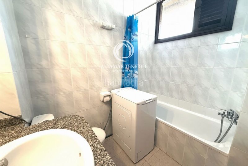 Foto c0c6e27c-a671-41e6-8547-0e5cd43ca525. Apartament amb piscina a Playa de las Américas Arona