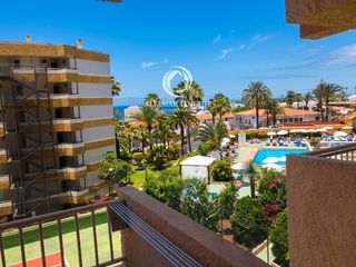 Apartament  Av. v centenario. Apartamento con vistas al mar en playa de las américas