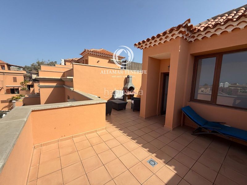Foto 75702eaa-61f9-4854-b35a-5a063d15db7f. Casa adossada amb aparcament piscina a Playa de Fañabé Adeje