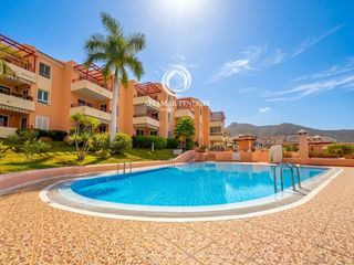 Apartamento  Calle el sauce. Ático con vistas panorámicas en el madroñal  costa adeje