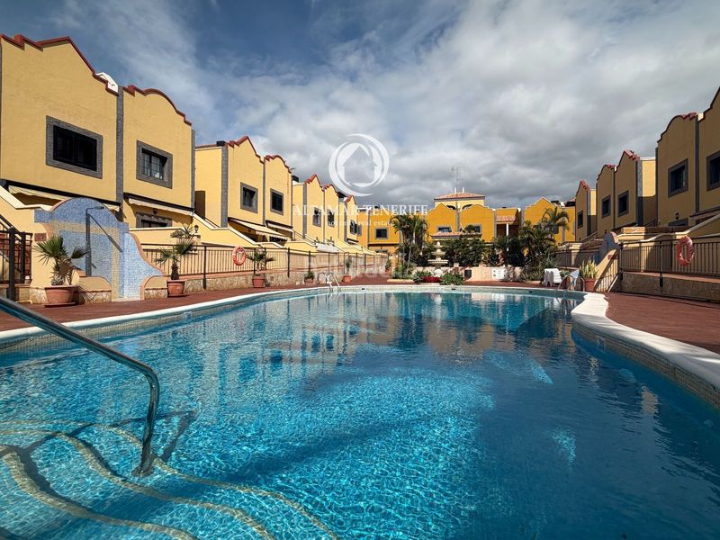 Foto 6900b1d7-b98a-452f-858d-89155fb0ead0. Apartament amb aparcament piscina a Playa del Duque Adeje