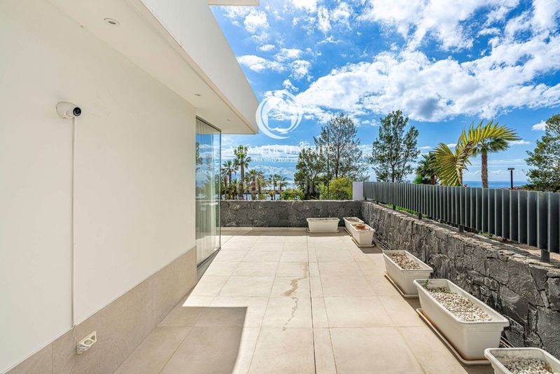 Foto 553d6f02-573d-43f6-8135-b48923ec67a1. Casa amb aparcament piscina a Abama Guía de Isora