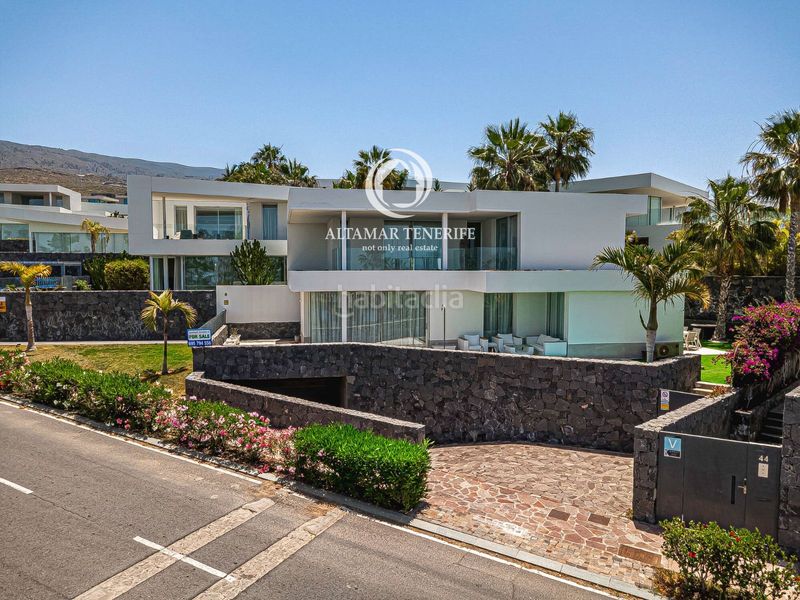 Foto 7b9dffa3-b962-4931-aaf1-72022e0a0b15. Casa amb aparcament piscina a Abama Guía de Isora