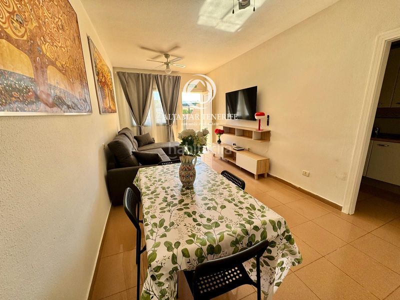 Foto 7bb7c20b-5dd6-4ddd-a42e-c433ef8e2b47. Apartament amb aparcament piscina a Playa del Duque Adeje