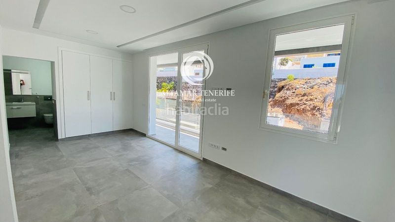 Foto 22cbeb18-8551-4d8b-9d40-87fad9e5b5e5. Lloguer casa amb aparcament piscina a Torviscas Centro y Alto Adeje