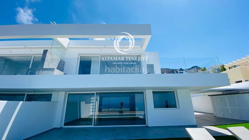 Foto a2015aed-34fd-4b19-b788-1cae68dfe91d. Lloguer casa amb aparcament piscina a Torviscas Centro y Alto Adeje