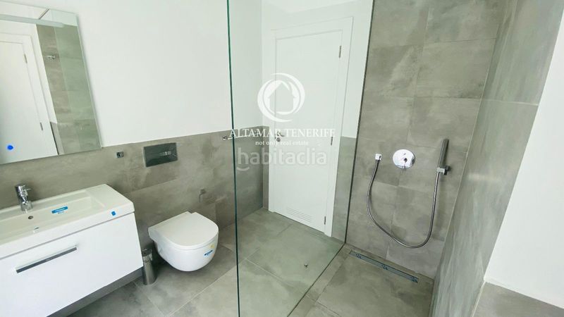 Foto a91b0f1e-ef33-4af2-ad06-e3c00d6d245c. Lloguer casa amb aparcament piscina a Torviscas Centro y Alto Adeje