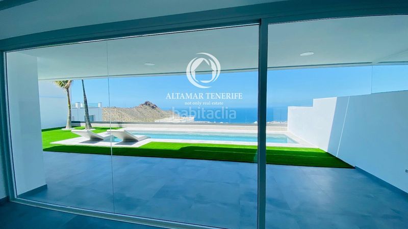Foto d66f054f-db78-4059-bce3-14f45440928b. Lloguer casa amb aparcament piscina a Torviscas Centro y Alto Adeje