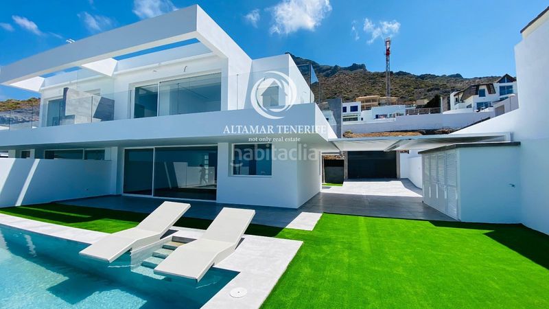 Foto eb9c520b-e902-4780-9d14-1fb610b43096. Lloguer casa amb aparcament piscina a Torviscas Centro y Alto Adeje