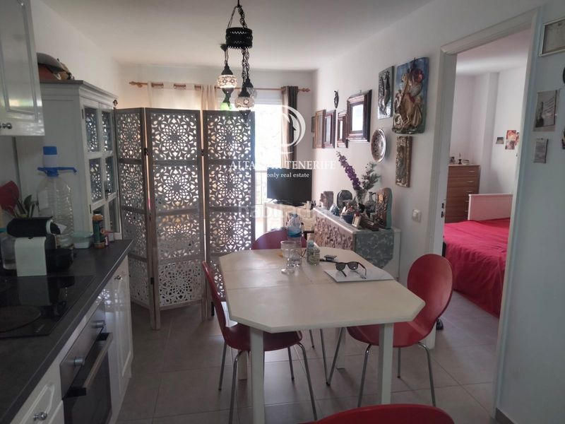 Foto 9636af6d-c0b5-4150-9a94-58efd7eeae54. Apartament amb piscina a Playa de las Américas Arona