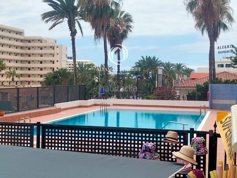 Foto 3fde426f-82a9-4f0b-84a4-f5d41e91bbbd. Apartament amb piscina a Playa de las Américas Arona
