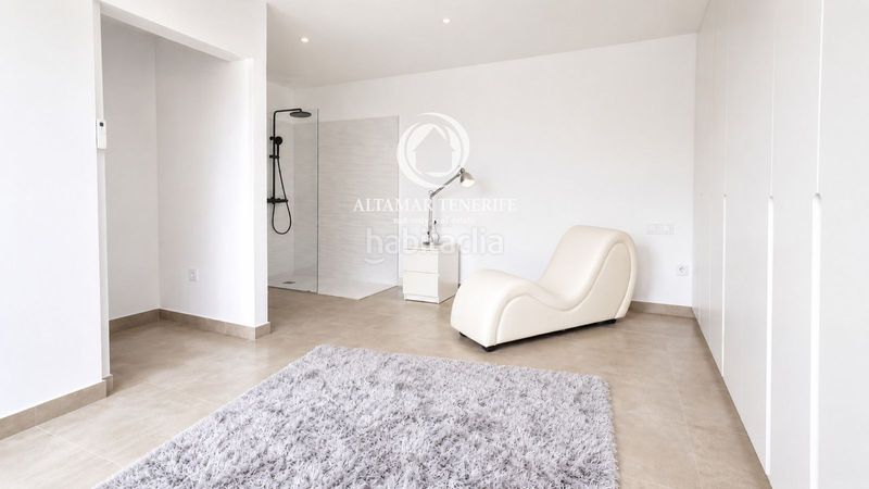 Foto 2983a47b-2266-4e8a-81ab-b8cd6270fa54. Apartament amb aparcament piscina a La Caleta Adeje