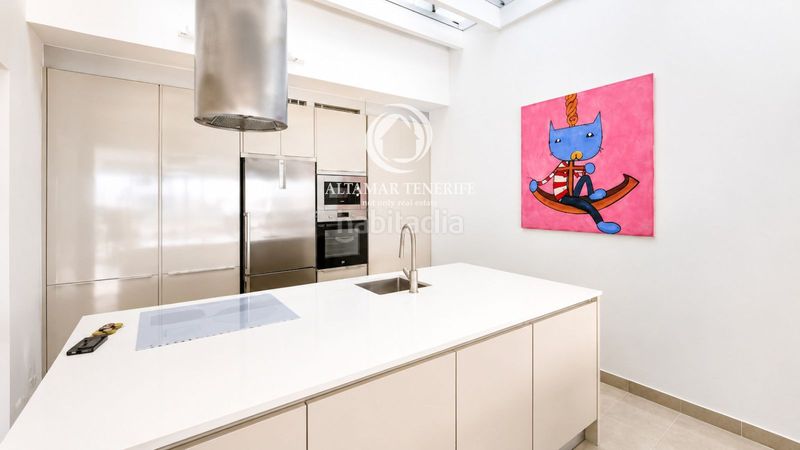 Foto a132a81d-8bd1-479c-a90d-e2f53db9c0af. Apartament amb aparcament piscina a La Caleta Adeje