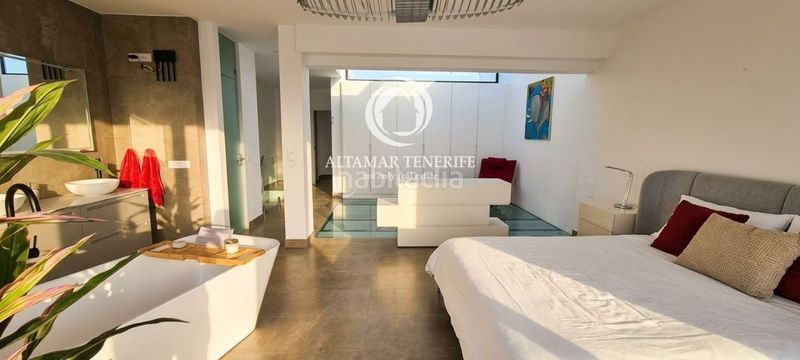 Foto c69f3a57-cb75-402a-9dbd-4c69676e37a0. Apartament amb aparcament piscina a La Caleta Adeje