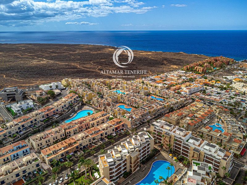 Foto 12b2b184-52eb-48eb-837c-0e7210292287. Apartament amb aparcament piscina a Palm - Mar Arona