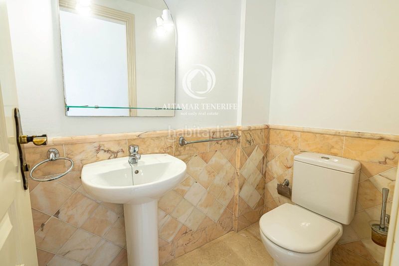 Foto 2408c737-7c57-4b3b-84eb-8edc0456c31b. Apartament amb aparcament piscina a Palm - Mar Arona