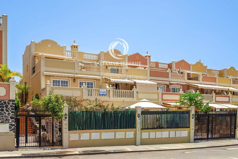 Foto 94ba77b7-95e0-4505-83e3-93284d19aed9. Apartament amb aparcament piscina a Palm - Mar Arona