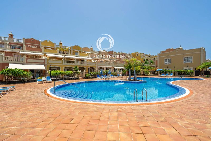 Foto d9bd435a-2e9a-49ea-beb8-df4dc742b8ef. Apartament amb aparcament piscina a Palm - Mar Arona