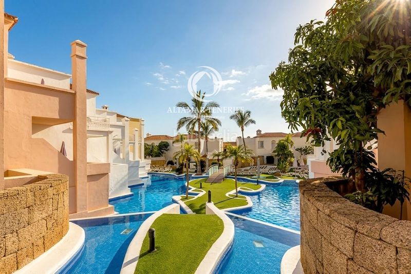 Foto ad80869a-f051-464c-8232-9d5c6e983fdd. Apartament amb piscina a Playa de Fañabé Adeje
