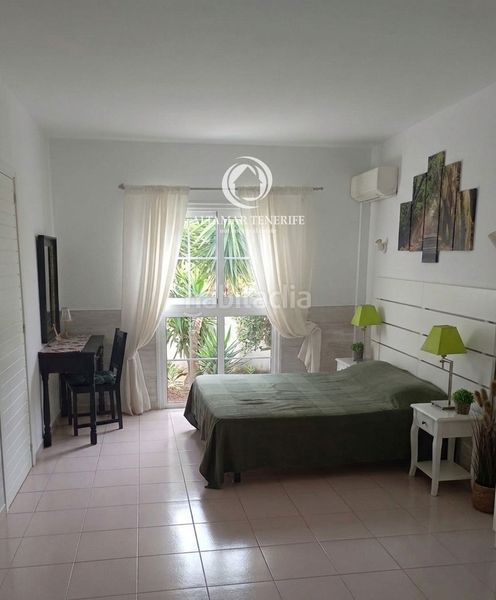 Foto bf1ad75e-43dd-4a48-9217-db4f1108f598. Apartament amb piscina a Playa de Fañabé Adeje