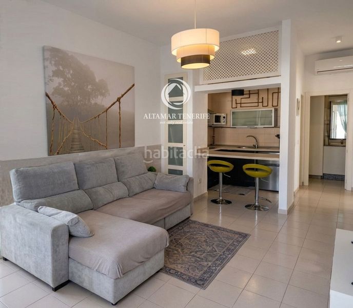 Foto d006ae5b-9b5b-4535-8d99-77bba676fc5e. Apartament amb piscina a Playa de Fañabé Adeje