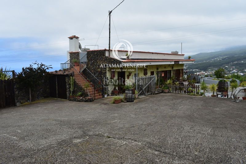 Foto 4b6e87a6-8926-4b00-8ded-bb00d1295f22. Casa amb aparcament a Icod de los Vinos pueblo Icod de los Vinos