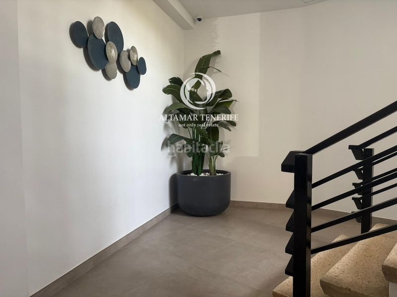 Foto 28f3a492-00a9-4535-b5de-e6e08a714b16. Apartament amb piscina a Playa de las Américas Adeje