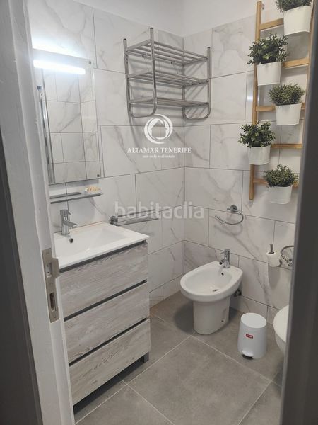 Foto 81312fe2-6333-499e-8cc5-31eafb0b0e9d. Apartament amb piscina a Playa de las Américas Adeje